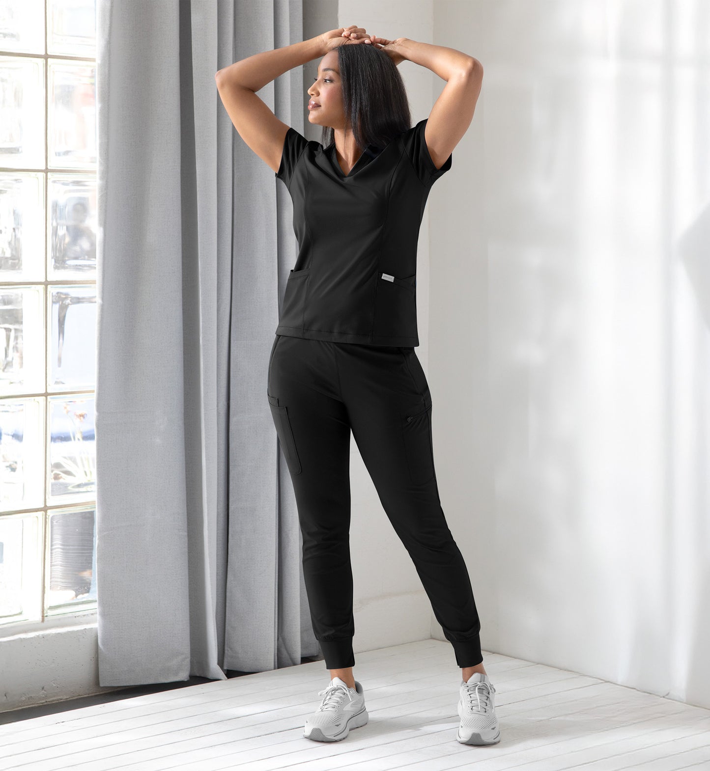 Women Maven Embrace Zoe - Banded V-Neck Top 2501
