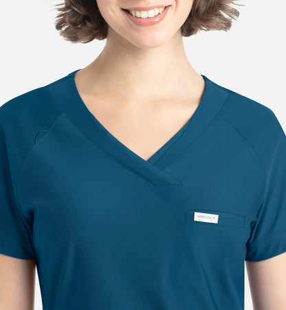 Women Maevn Embrace Luna - Tuckable Y-Neck Top 2502