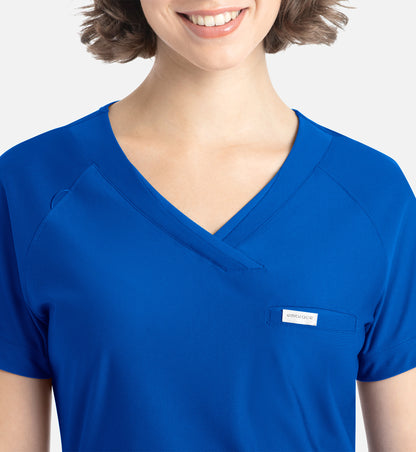 Women Maevn Embrace Luna - Tuckable Y-Neck Top 2502