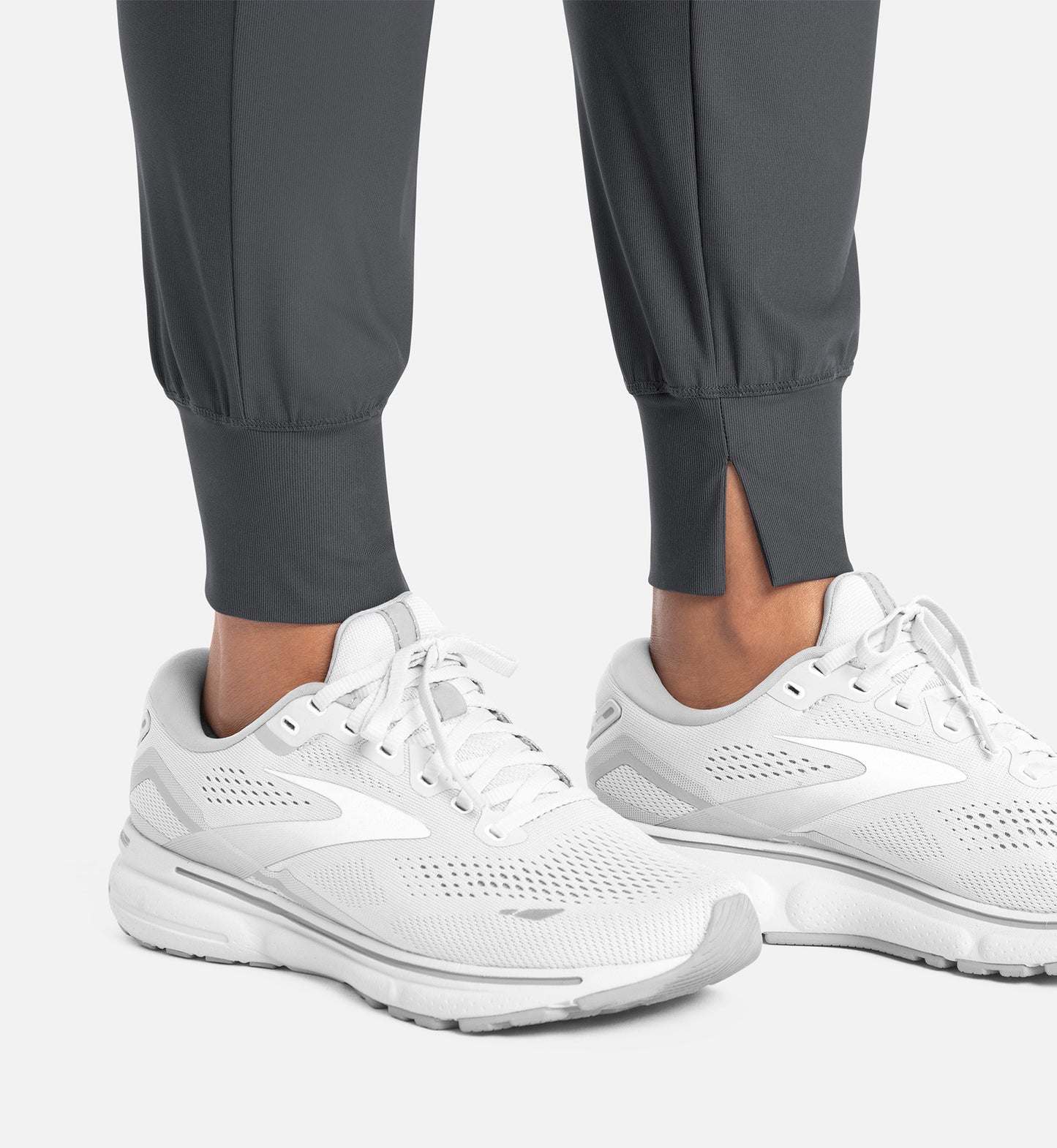 Women Maven -Embrace Nelly - Mid-Rise Jogger 2901