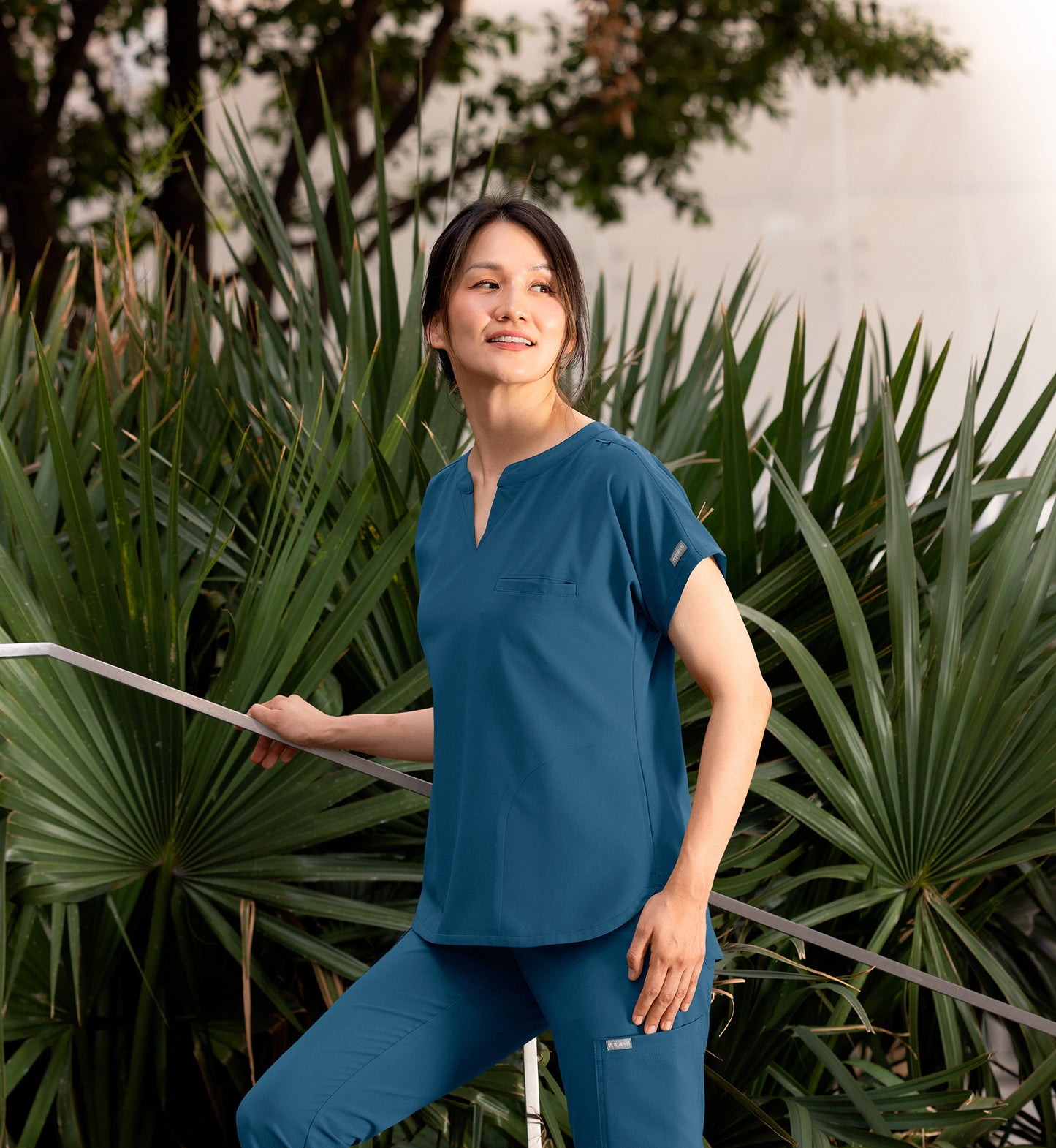 Women Maevn Momentum Tuckable Dolman Top 5003