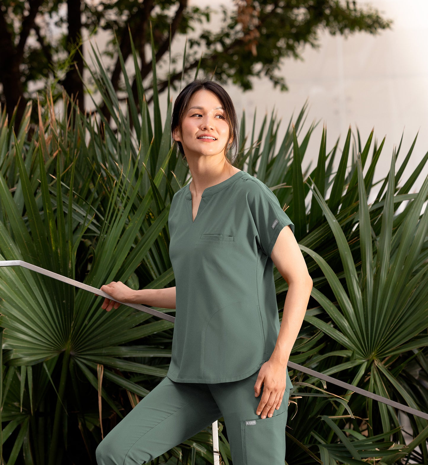 Women Maevn Momentum Tuckable Dolman Top 5003