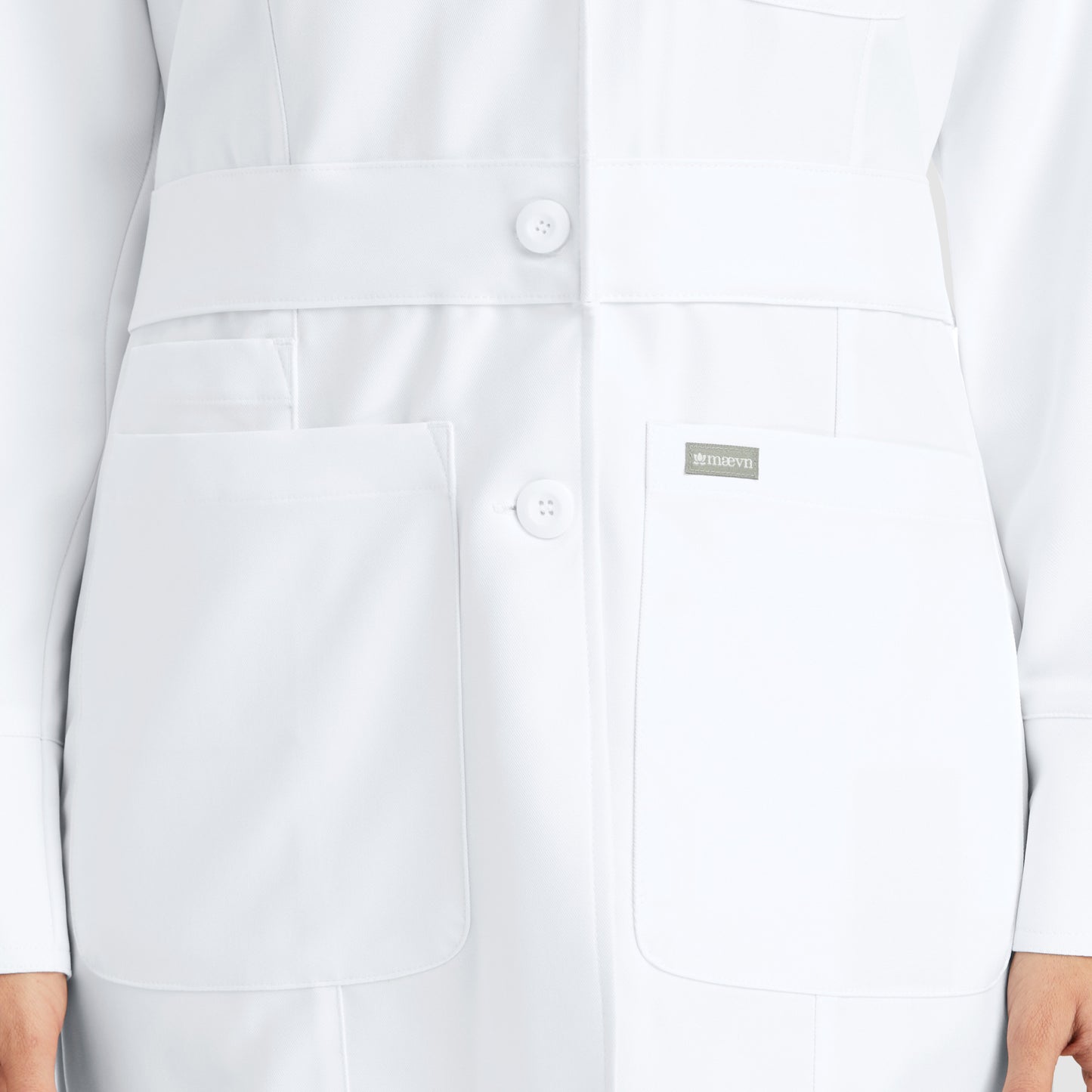MAEVN WOMEN’S MID LENGTH LAB COAT 32INCH  5072