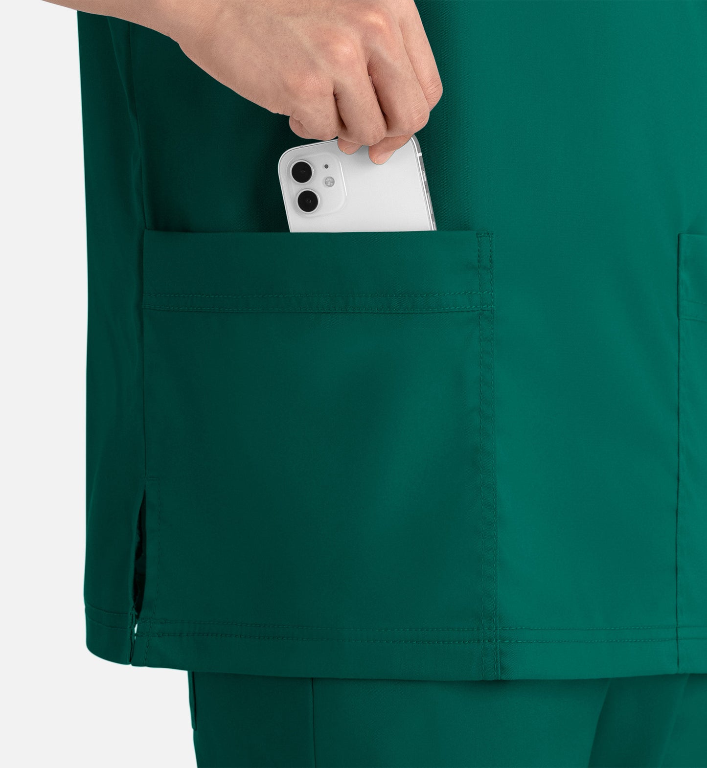 Men-Matrix 3 Pocket V-Neck Top 5502