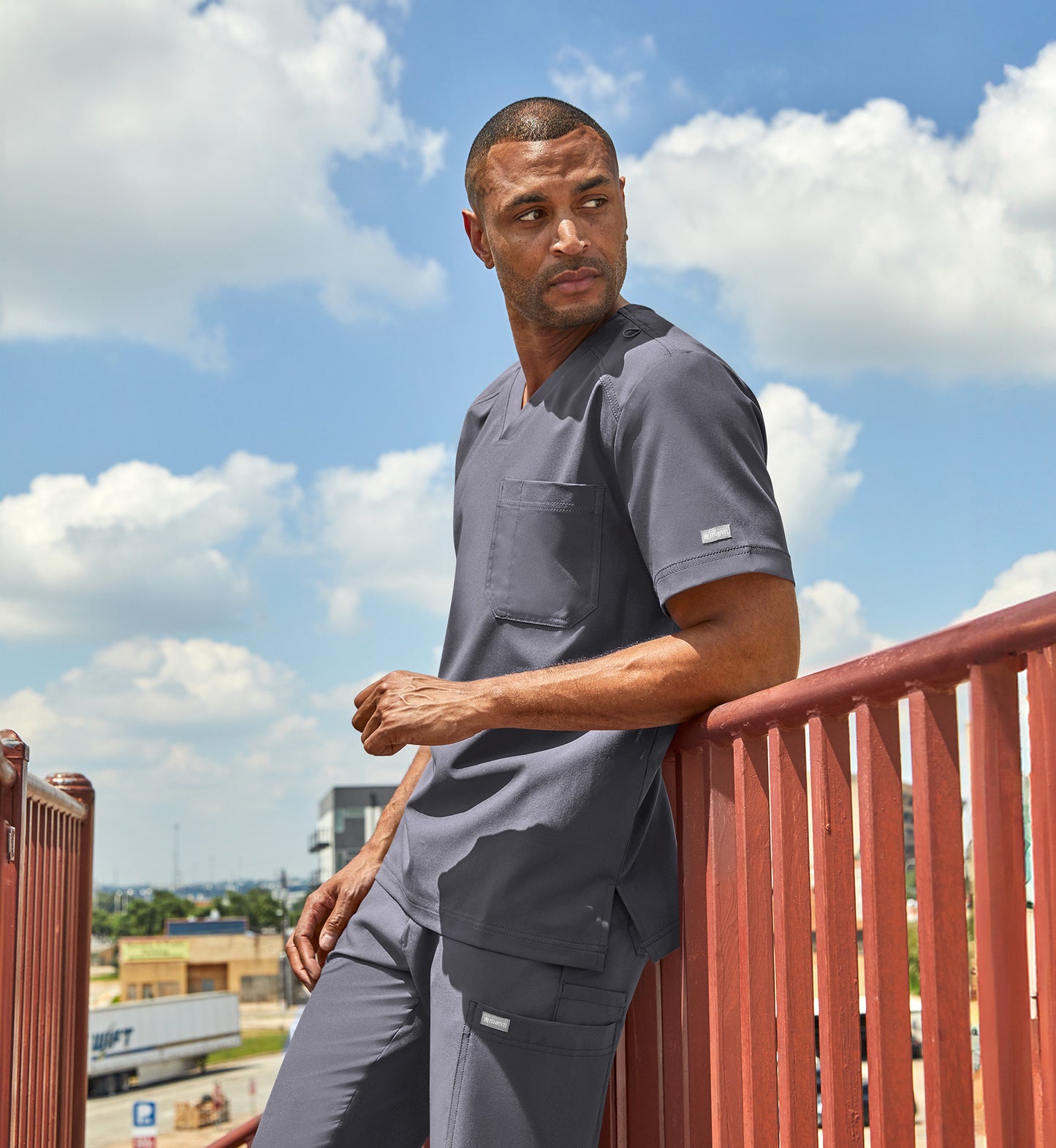 Men- Maevn Momentum Tuckable Basic V-Neck Top 5801