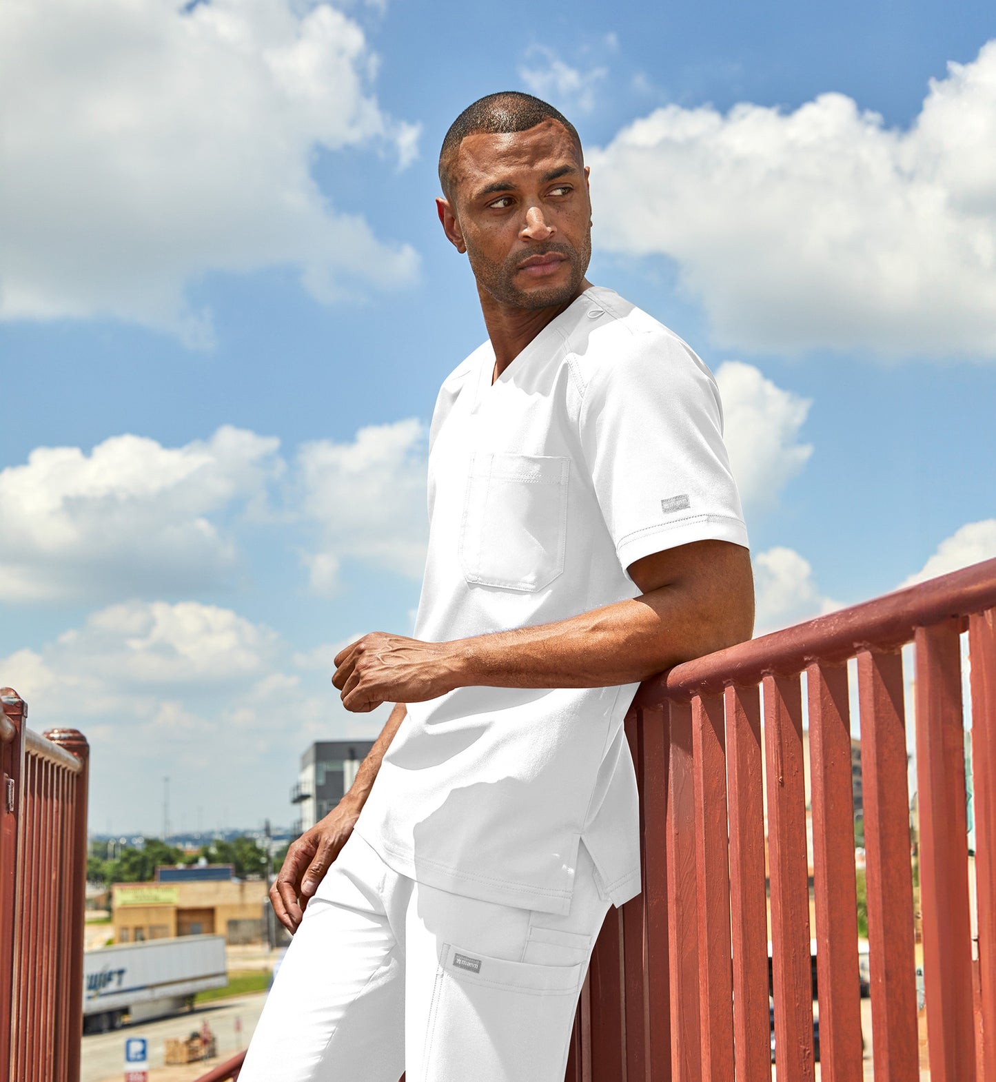 Men- Maevn Momentum Tuckable Basic V-Neck Top 5801