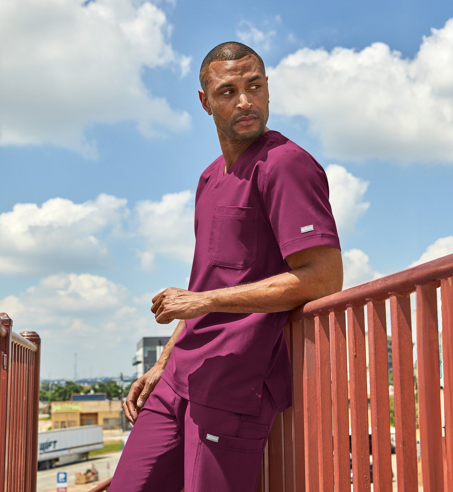 Men- Maevn Momentum Tuckable Basic V-Neck Top 5801