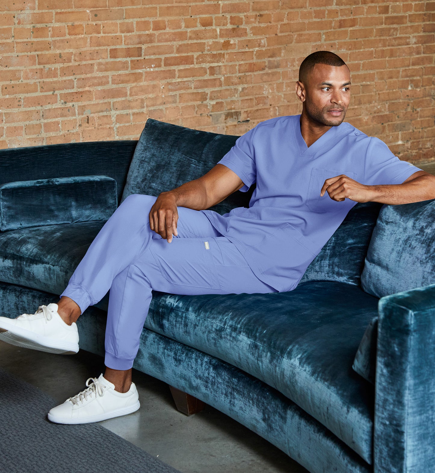 Men- Maevn Momentum  4 Pocket Banded V-Neck Top 5802