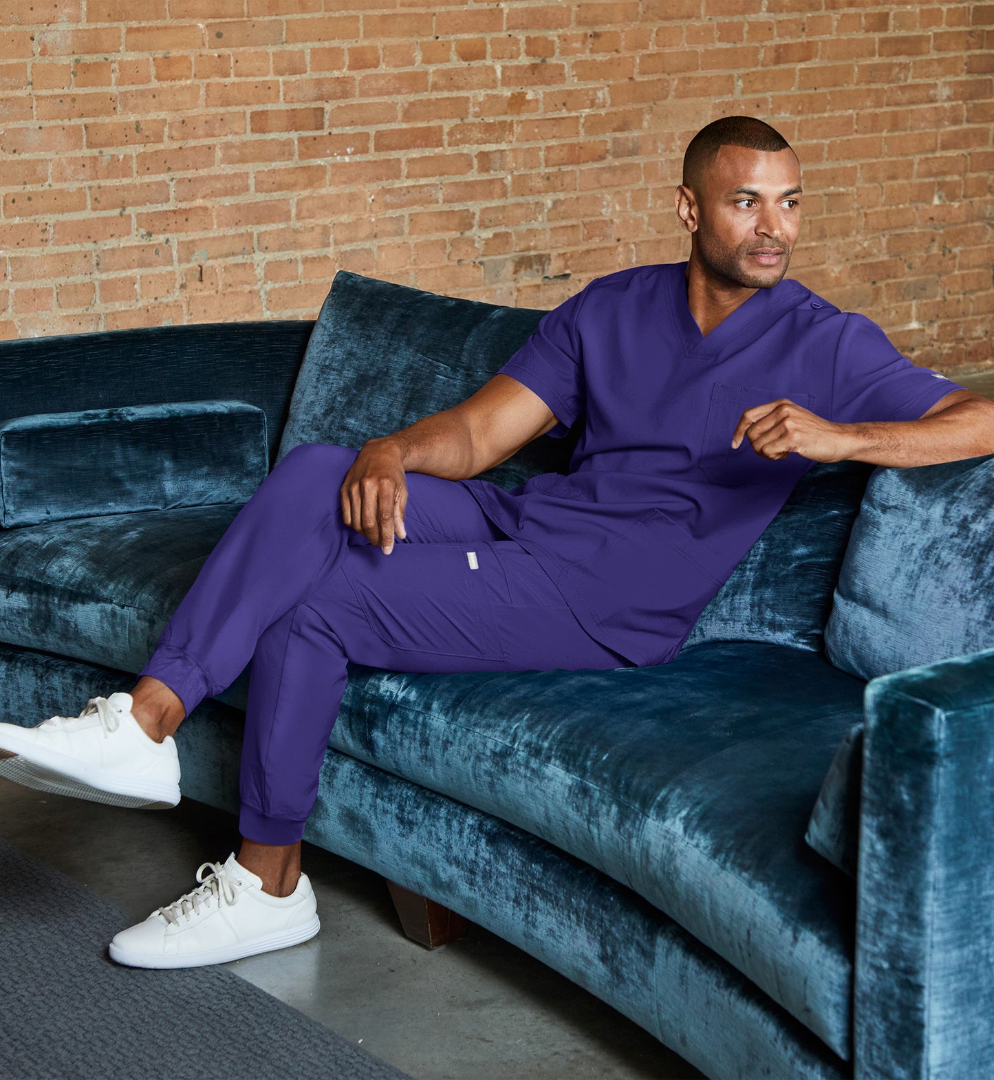 Men- Maevn Momentum  4 Pocket Banded V-Neck Top 5802