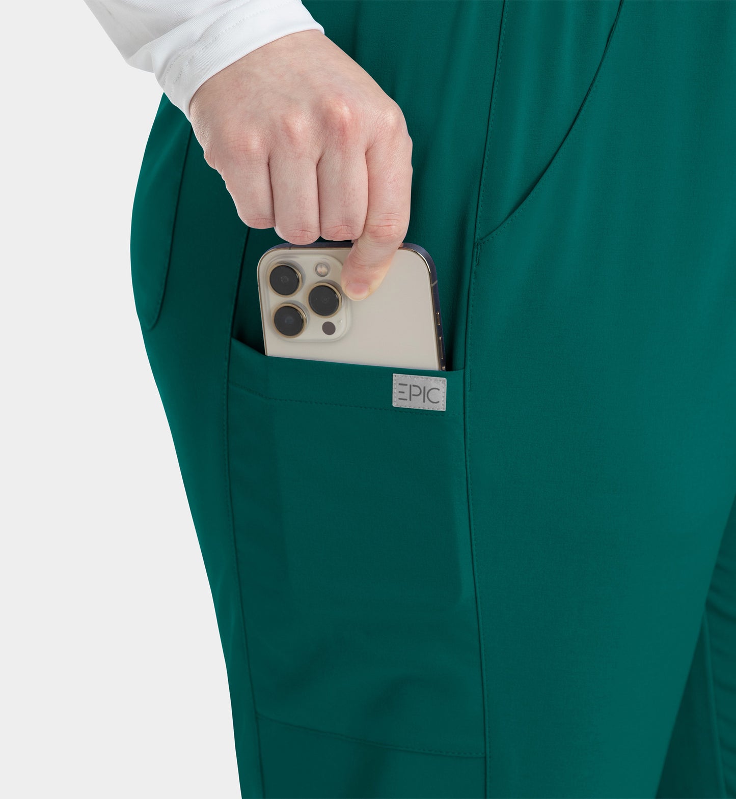 Women’s  IRG –EPIC Tapered Leg Pant 9811