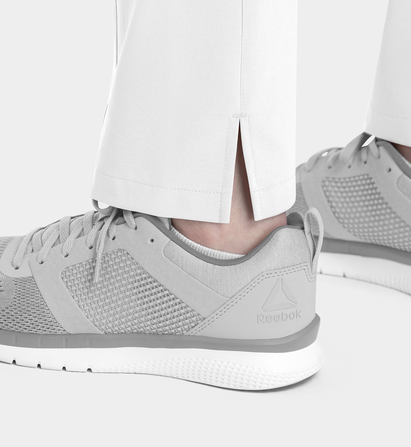 Women’s  IRG –EPIC Tapered Leg Pant 9811