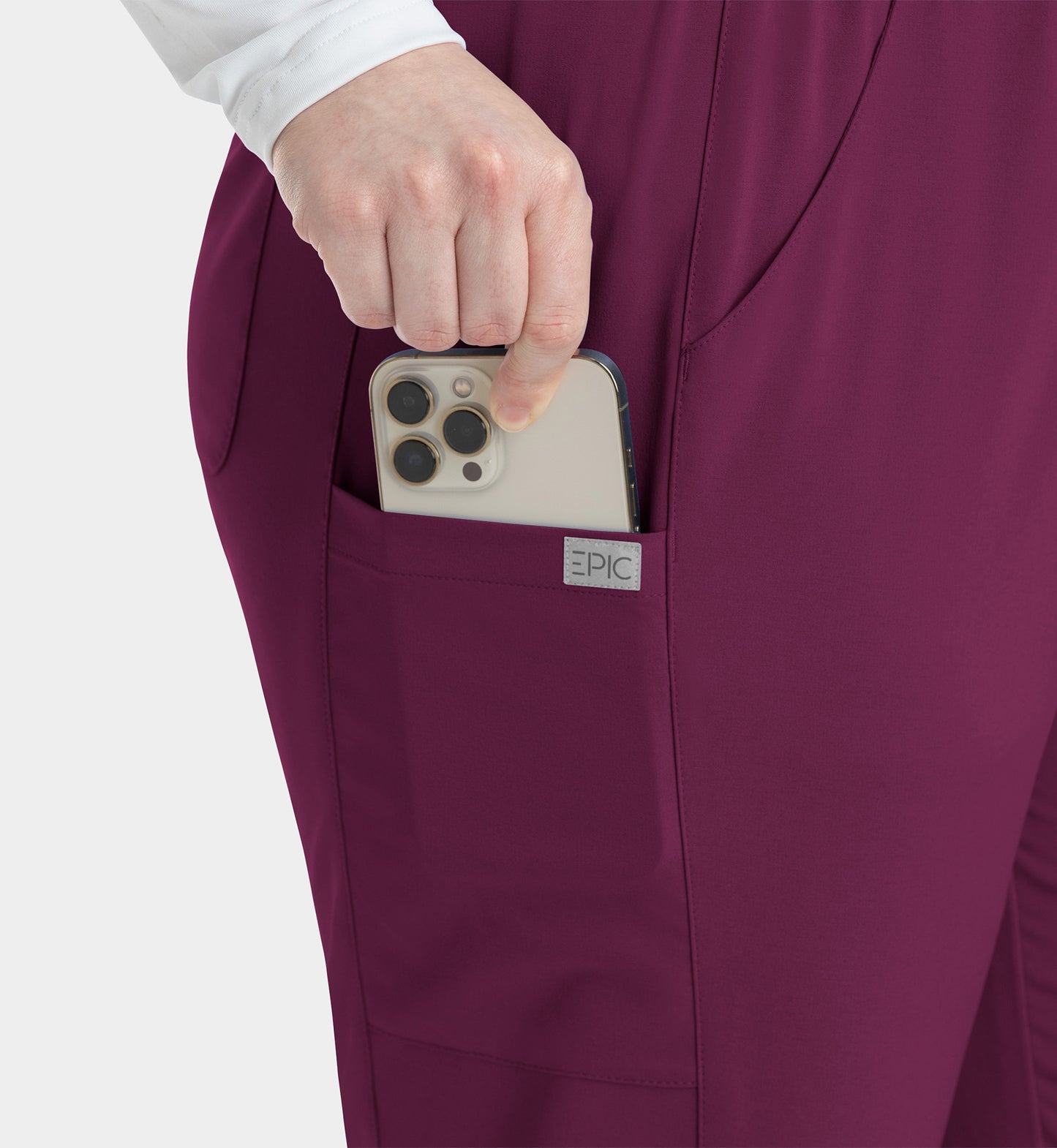 Women’s  IRG –EPIC Tapered Leg Pant 9811